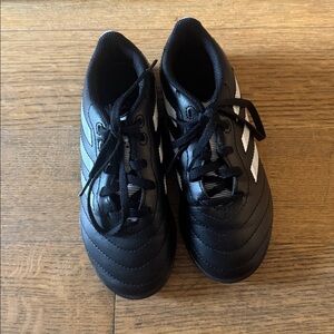 Brand New Adidas Black Athletic Soccer Shoes ~ Size US 13.5 Kids/Girls